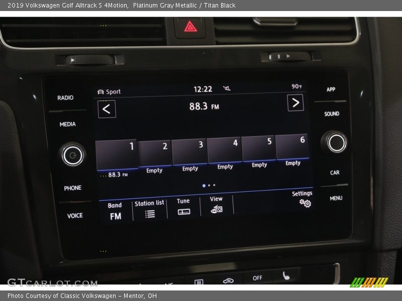 Platinum Gray Metallic / Titan Black 2019 Volkswagen Golf Alltrack S 4Motion