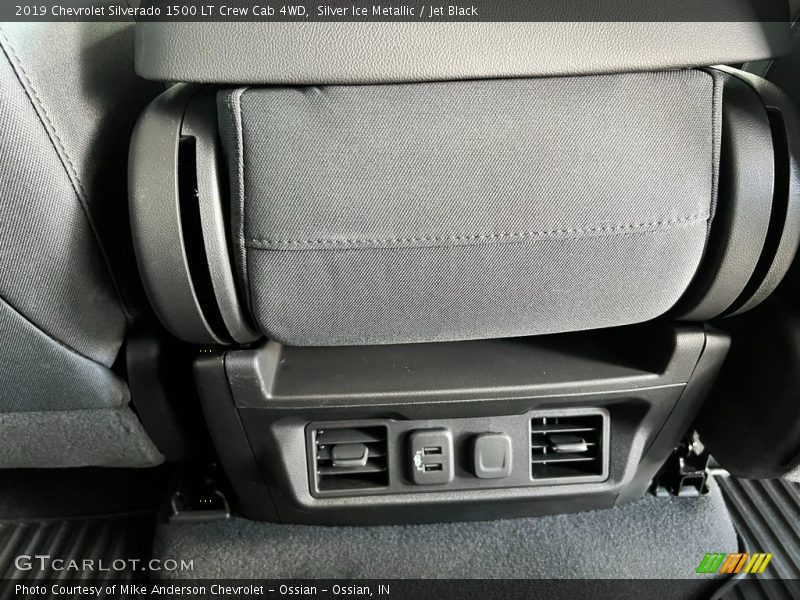 Silver Ice Metallic / Jet Black 2019 Chevrolet Silverado 1500 LT Crew Cab 4WD