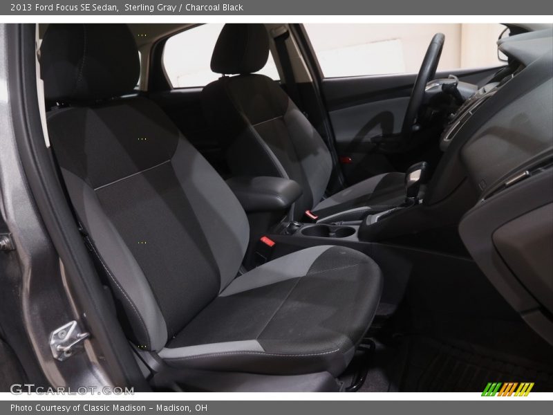 Sterling Gray / Charcoal Black 2013 Ford Focus SE Sedan