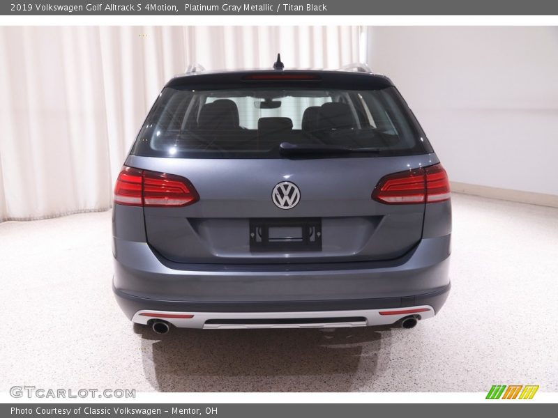 Platinum Gray Metallic / Titan Black 2019 Volkswagen Golf Alltrack S 4Motion