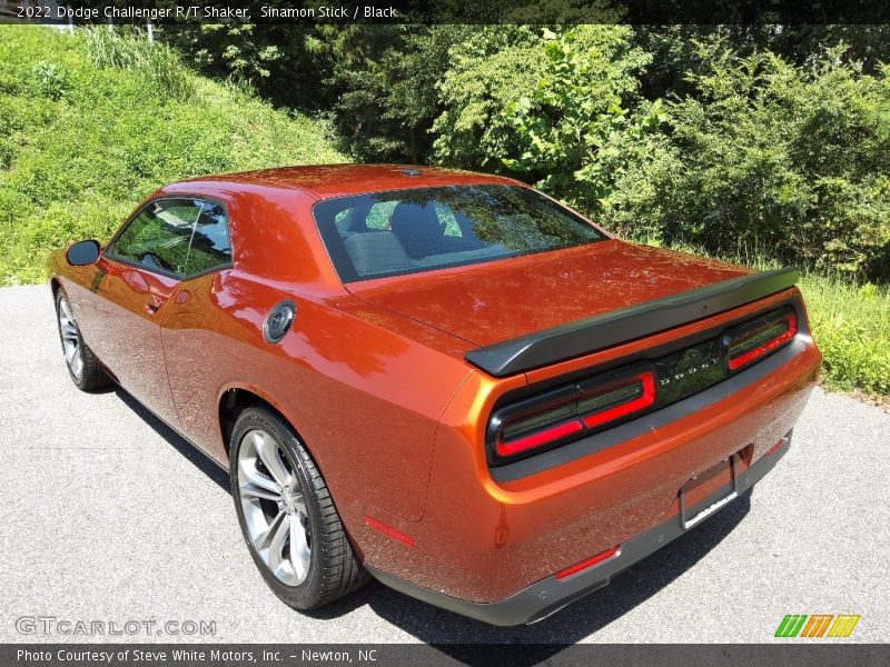 Sinamon Stick / Black 2022 Dodge Challenger R/T Shaker