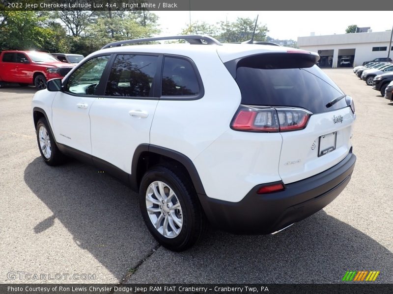 Bright White / Black 2022 Jeep Cherokee Latitude Lux 4x4