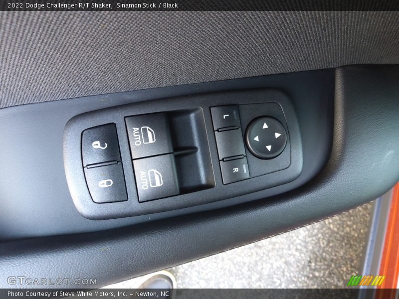Sinamon Stick / Black 2022 Dodge Challenger R/T Shaker