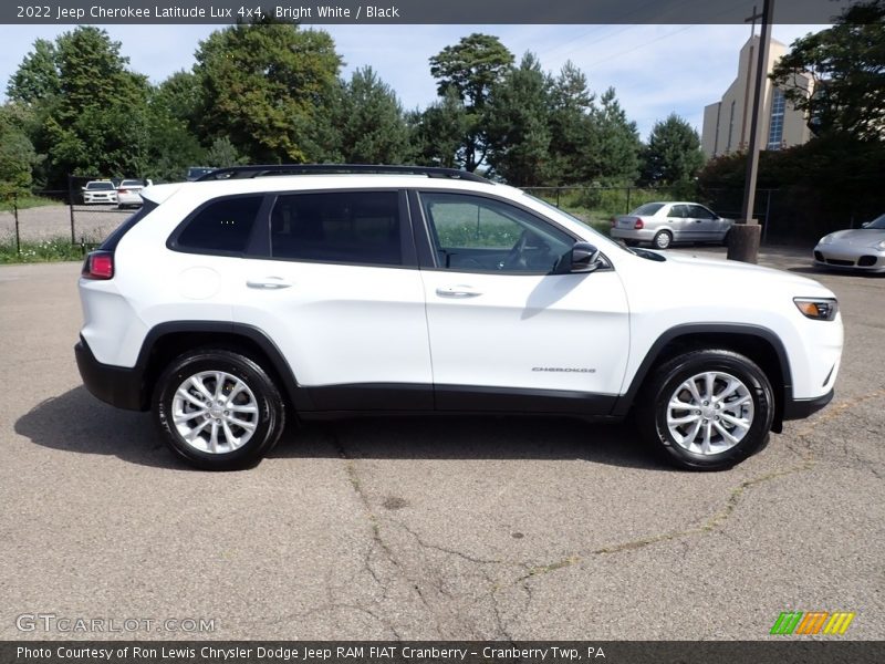 Bright White / Black 2022 Jeep Cherokee Latitude Lux 4x4