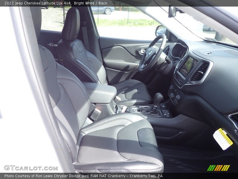 Bright White / Black 2022 Jeep Cherokee Latitude Lux 4x4