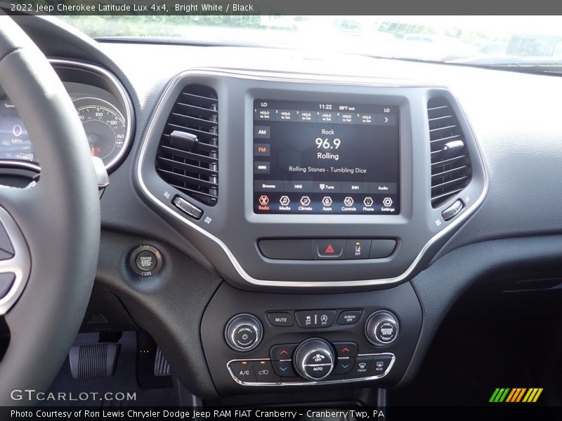 Bright White / Black 2022 Jeep Cherokee Latitude Lux 4x4