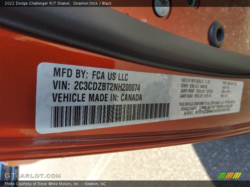 Sinamon Stick / Black 2022 Dodge Challenger R/T Shaker