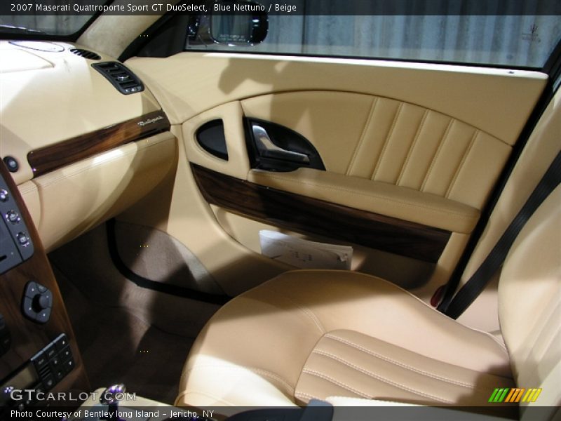 Door Panel of 2007 Quattroporte Sport GT DuoSelect
