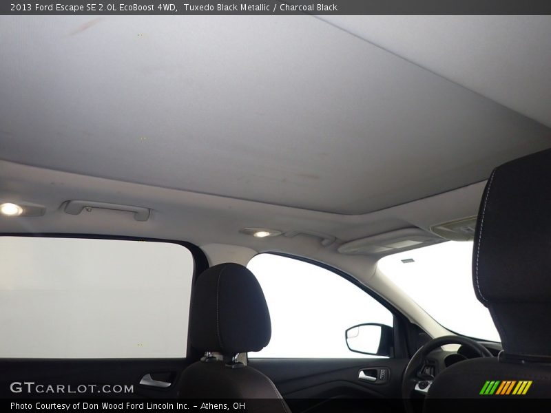 Tuxedo Black Metallic / Charcoal Black 2013 Ford Escape SE 2.0L EcoBoost 4WD