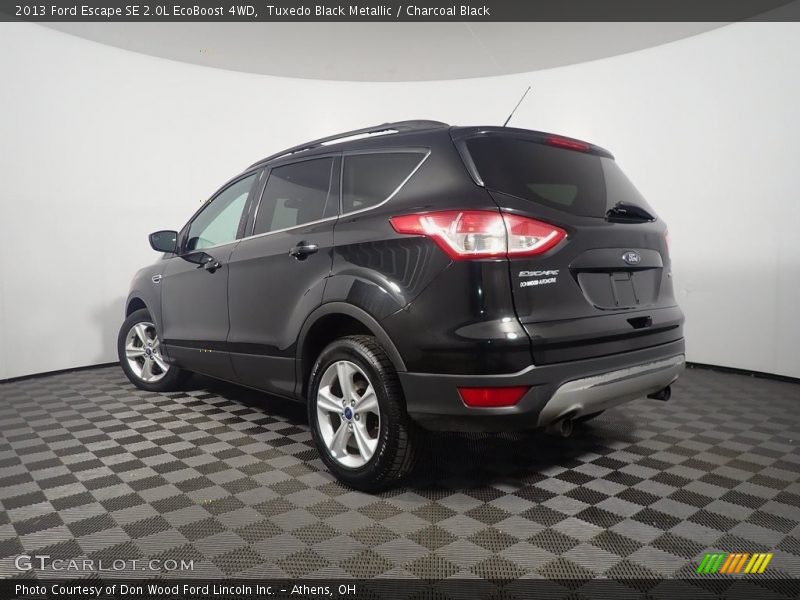 Tuxedo Black Metallic / Charcoal Black 2013 Ford Escape SE 2.0L EcoBoost 4WD