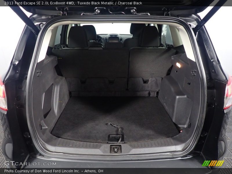 Tuxedo Black Metallic / Charcoal Black 2013 Ford Escape SE 2.0L EcoBoost 4WD