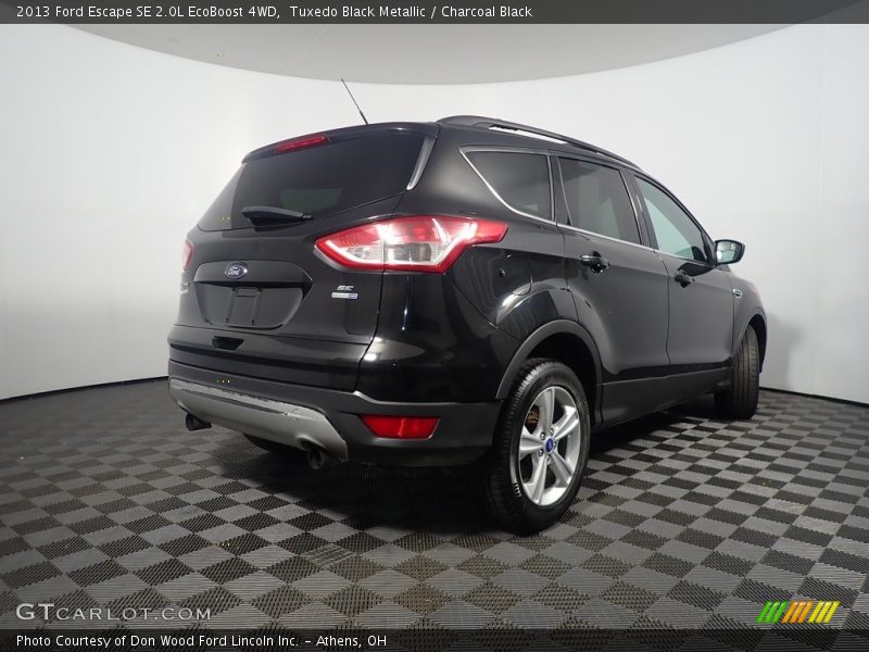 Tuxedo Black Metallic / Charcoal Black 2013 Ford Escape SE 2.0L EcoBoost 4WD