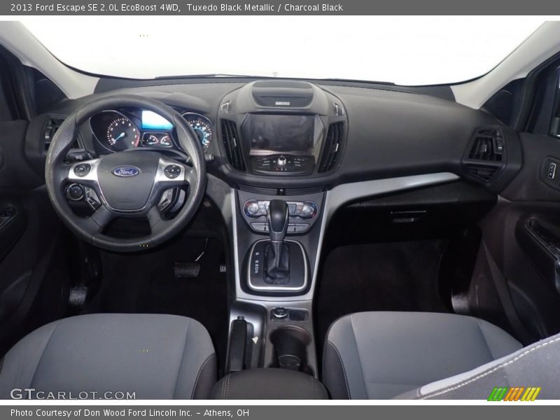 Tuxedo Black Metallic / Charcoal Black 2013 Ford Escape SE 2.0L EcoBoost 4WD