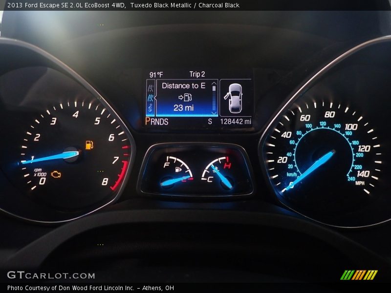 Tuxedo Black Metallic / Charcoal Black 2013 Ford Escape SE 2.0L EcoBoost 4WD