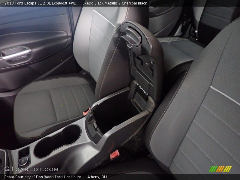 Tuxedo Black Metallic / Charcoal Black 2013 Ford Escape SE 2.0L EcoBoost 4WD