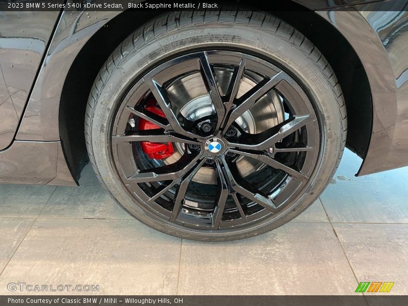 Black Sapphire Metallic / Black 2023 BMW 5 Series 540i xDrive Sedan