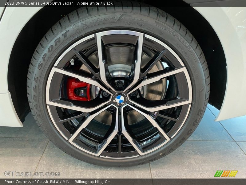  2023 5 Series 540i xDrive Sedan Wheel