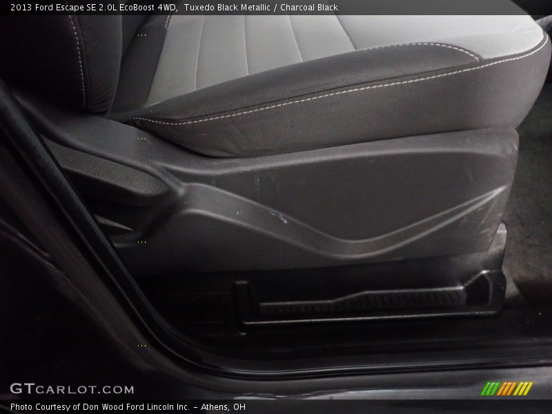Tuxedo Black Metallic / Charcoal Black 2013 Ford Escape SE 2.0L EcoBoost 4WD