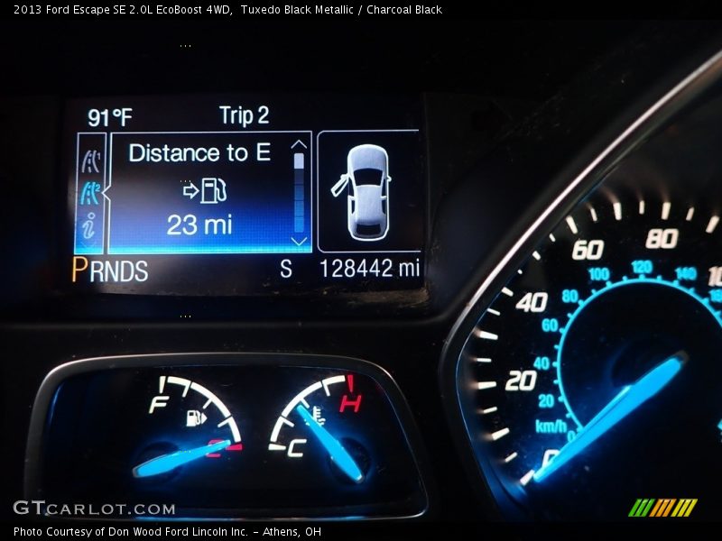 Tuxedo Black Metallic / Charcoal Black 2013 Ford Escape SE 2.0L EcoBoost 4WD