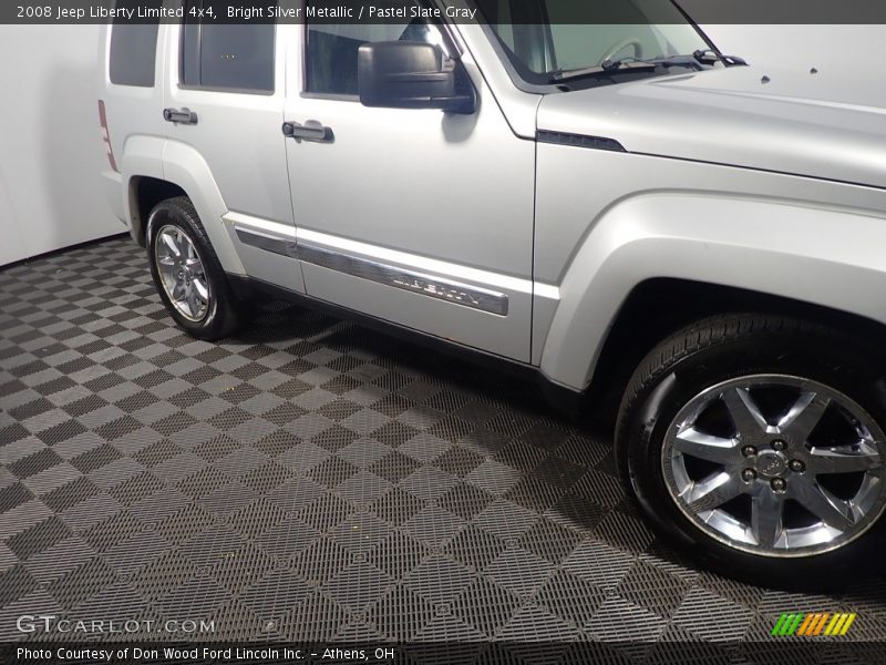 Bright Silver Metallic / Pastel Slate Gray 2008 Jeep Liberty Limited 4x4