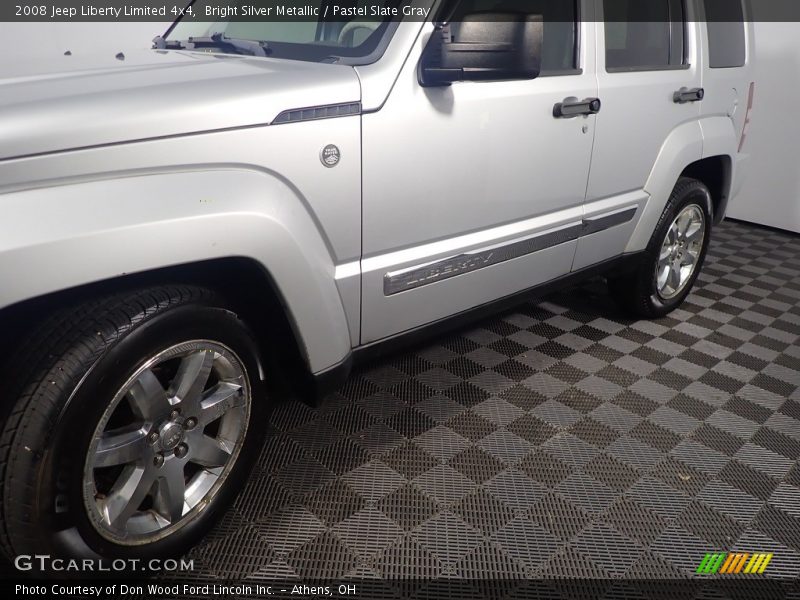 Bright Silver Metallic / Pastel Slate Gray 2008 Jeep Liberty Limited 4x4