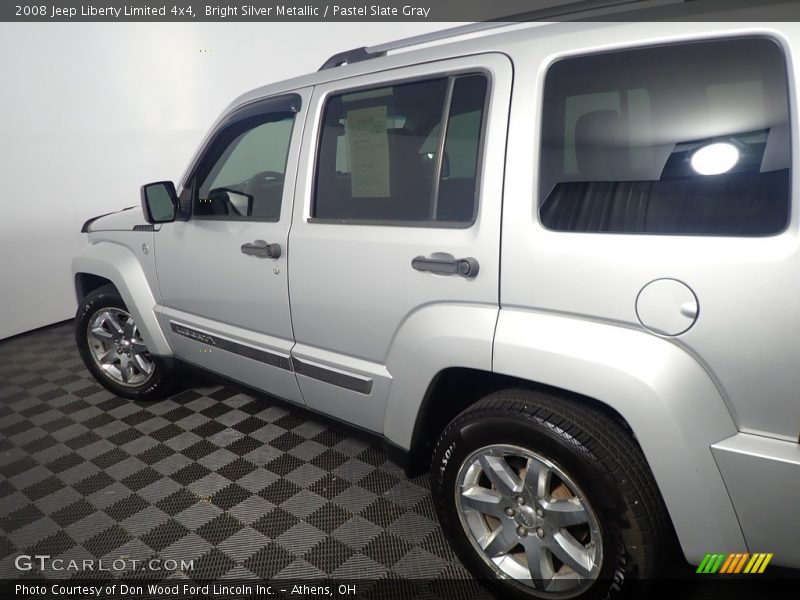 Bright Silver Metallic / Pastel Slate Gray 2008 Jeep Liberty Limited 4x4