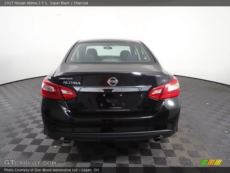 Super Black / Charcoal 2017 Nissan Altima 2.5 S