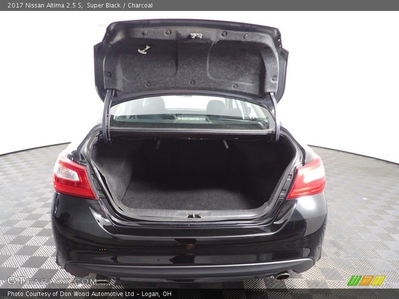 Super Black / Charcoal 2017 Nissan Altima 2.5 S