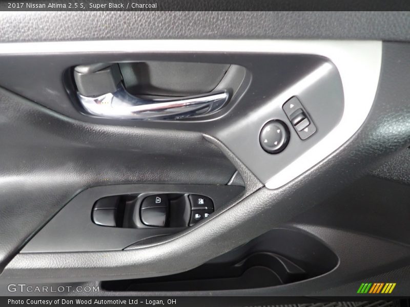 Super Black / Charcoal 2017 Nissan Altima 2.5 S
