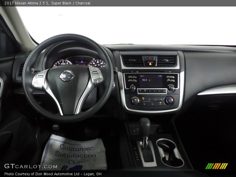 Super Black / Charcoal 2017 Nissan Altima 2.5 S