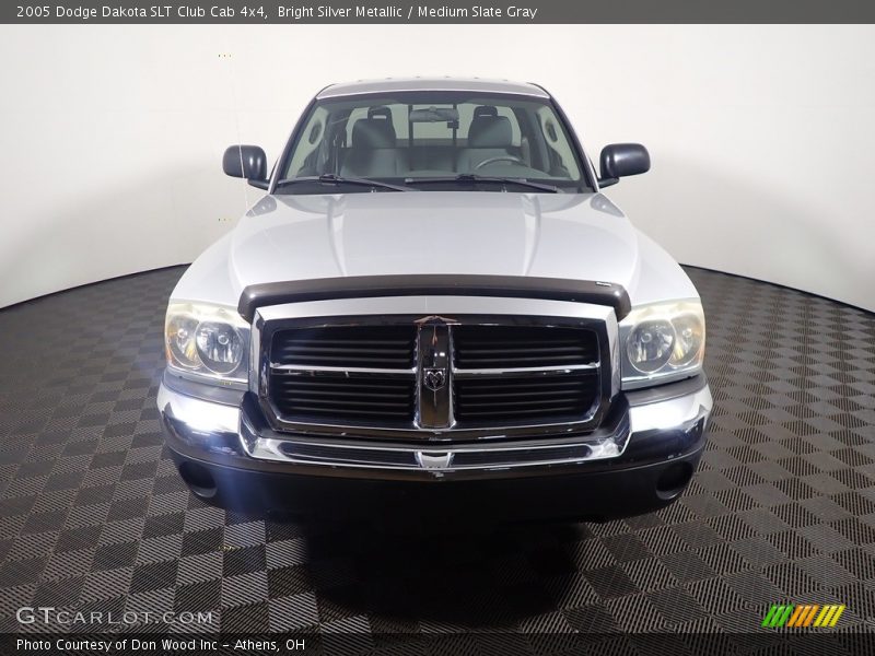 Bright Silver Metallic / Medium Slate Gray 2005 Dodge Dakota SLT Club Cab 4x4