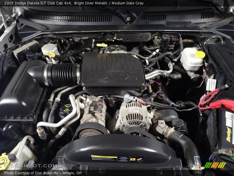 Bright Silver Metallic / Medium Slate Gray 2005 Dodge Dakota SLT Club Cab 4x4