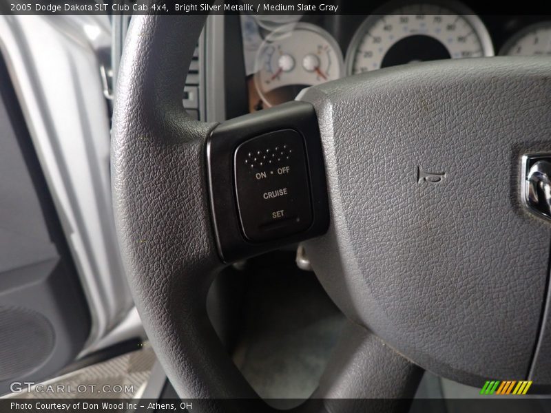 Bright Silver Metallic / Medium Slate Gray 2005 Dodge Dakota SLT Club Cab 4x4