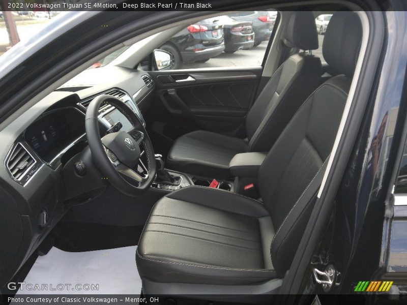 Front Seat of 2022 Tiguan SE 4Motion