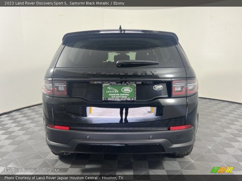 Santorini Black Metallic / Ebony 2023 Land Rover Discovery Sport S
