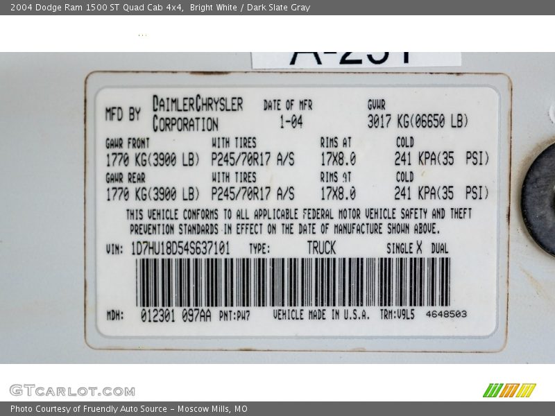 Bright White / Dark Slate Gray 2004 Dodge Ram 1500 ST Quad Cab 4x4