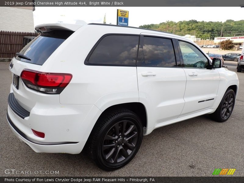 Bright White / Black 2019 Jeep Grand Cherokee High Altitude 4x4