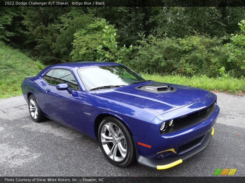 Front 3/4 View of 2022 Challenger R/T Shaker
