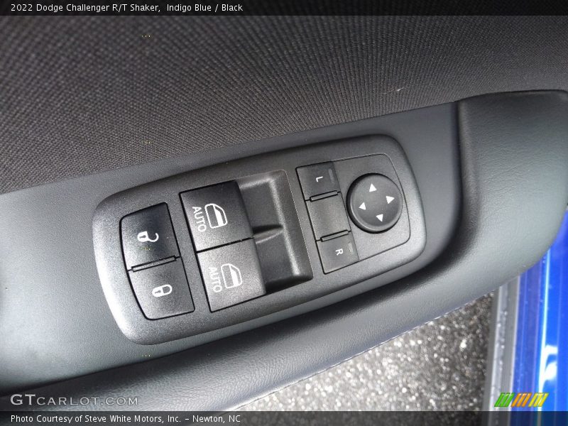 Controls of 2022 Challenger R/T Shaker