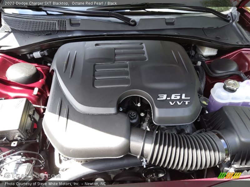 Octane Red Pearl / Black 2022 Dodge Charger SXT Blacktop