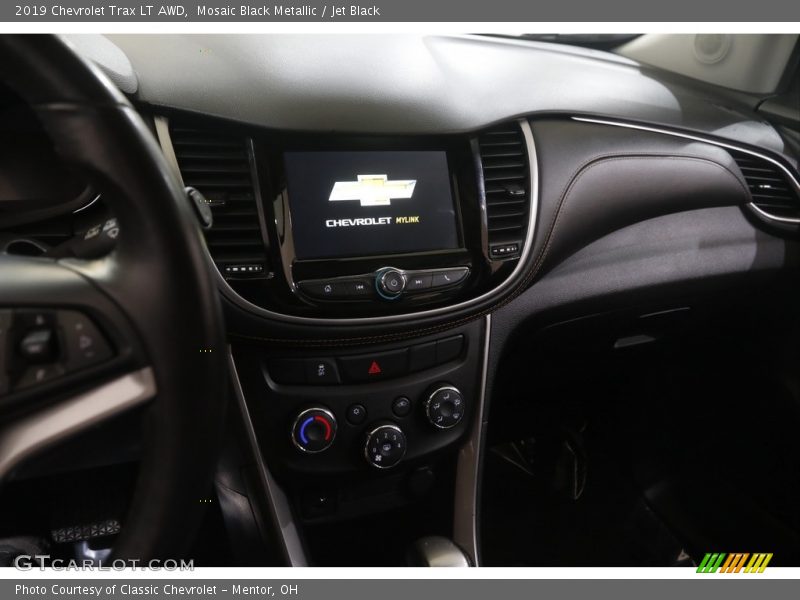 Mosaic Black Metallic / Jet Black 2019 Chevrolet Trax LT AWD