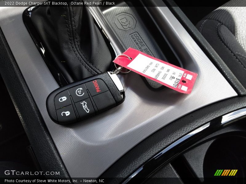 Octane Red Pearl / Black 2022 Dodge Charger SXT Blacktop