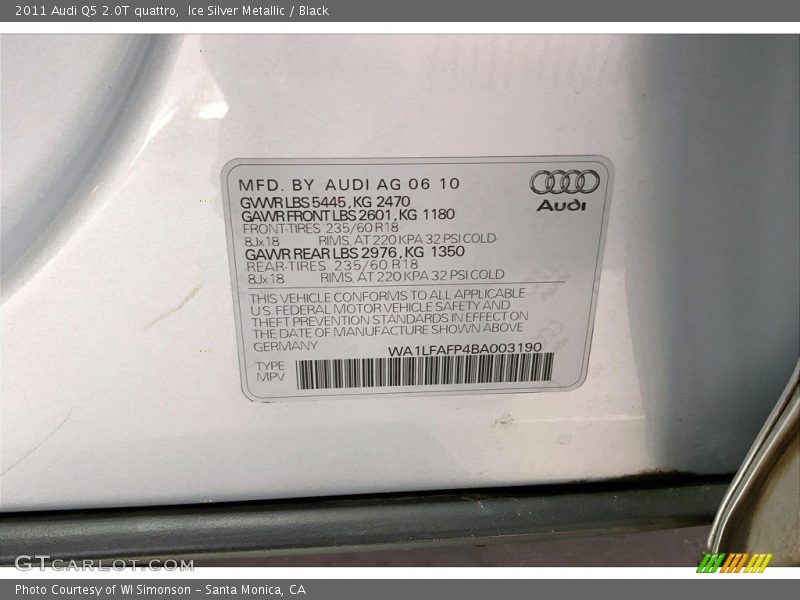 Ice Silver Metallic / Black 2011 Audi Q5 2.0T quattro