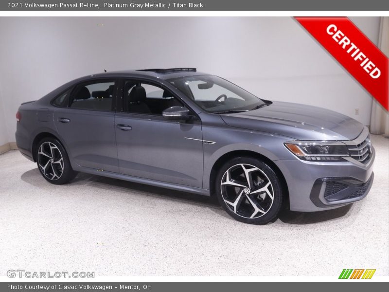 Platinum Gray Metallic / Titan Black 2021 Volkswagen Passat R-Line