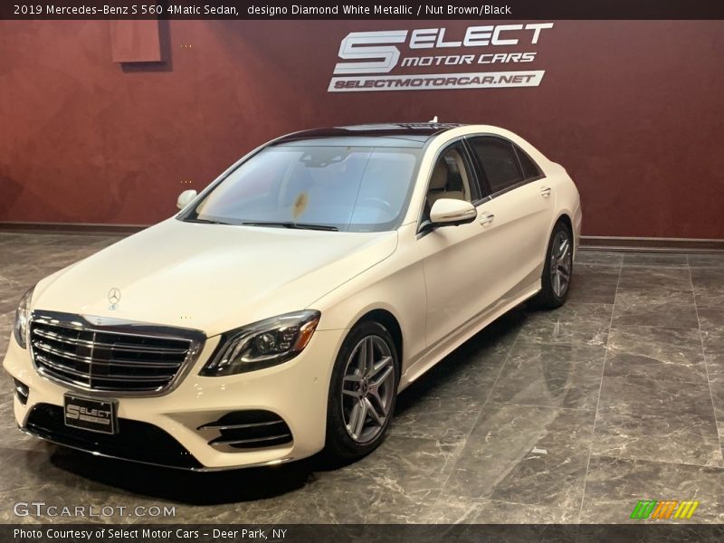 designo Diamond White Metallic / Nut Brown/Black 2019 Mercedes-Benz S 560 4Matic Sedan