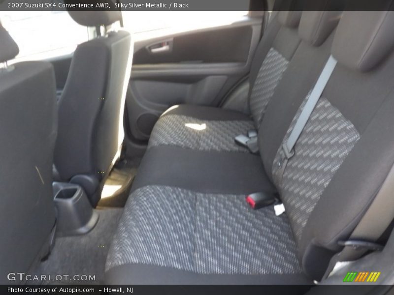 Silky Silver Metallic / Black 2007 Suzuki SX4 Convenience AWD