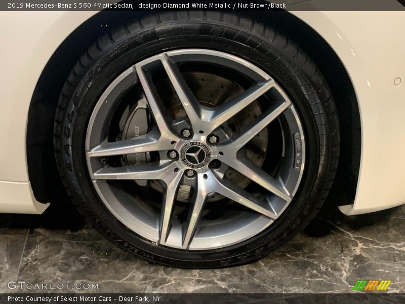 designo Diamond White Metallic / Nut Brown/Black 2019 Mercedes-Benz S 560 4Matic Sedan