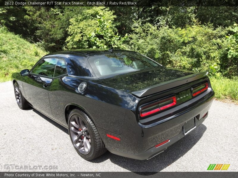 Pitch Black / Ruby Red/Black 2022 Dodge Challenger R/T Scat Pack Shaker