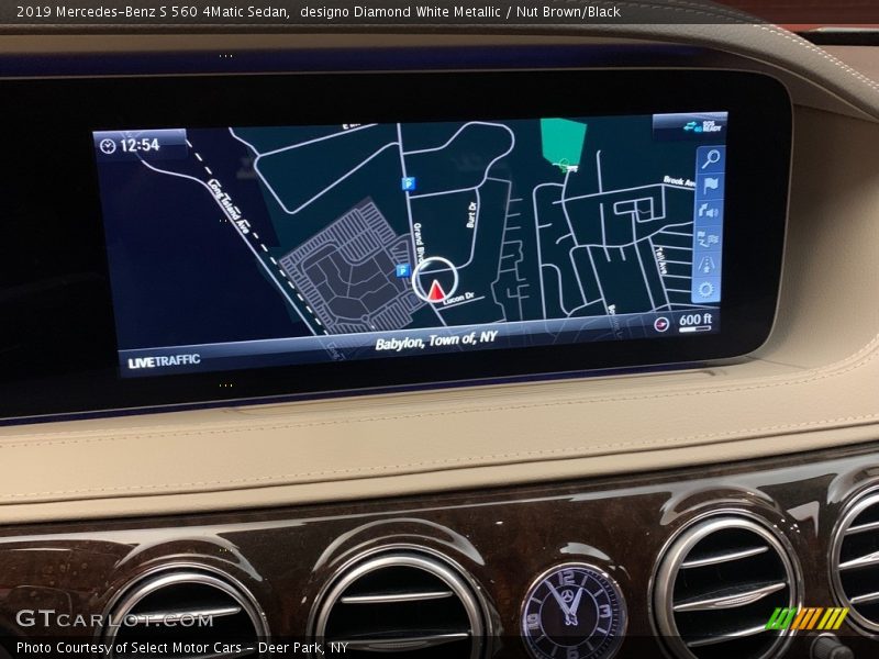 designo Diamond White Metallic / Nut Brown/Black 2019 Mercedes-Benz S 560 4Matic Sedan