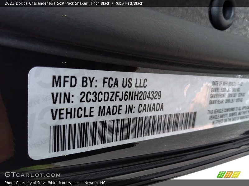 Pitch Black / Ruby Red/Black 2022 Dodge Challenger R/T Scat Pack Shaker